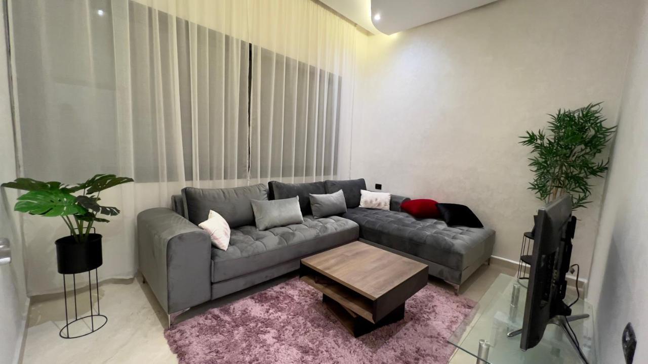 Cozy Appartement In A Villa Close To Mahaj Riad Rabat Bagian luar foto
