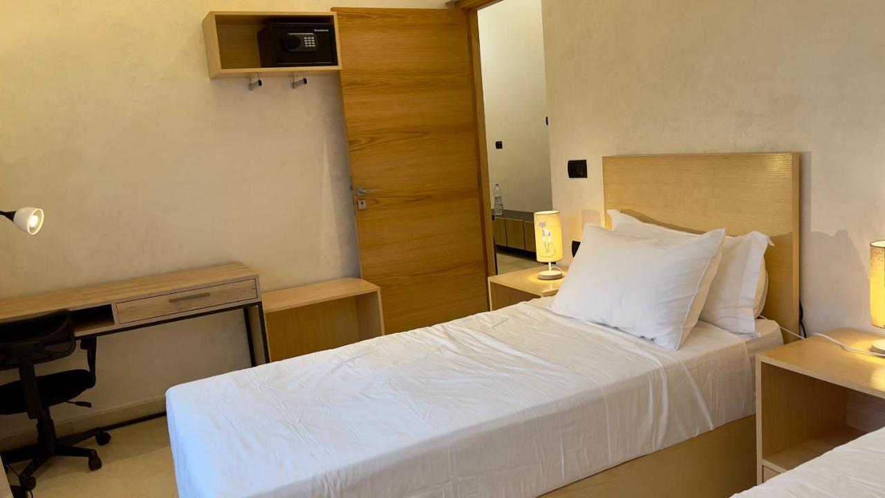 Cozy Appartement In A Villa Close To Mahaj Riad Rabat Bagian luar foto